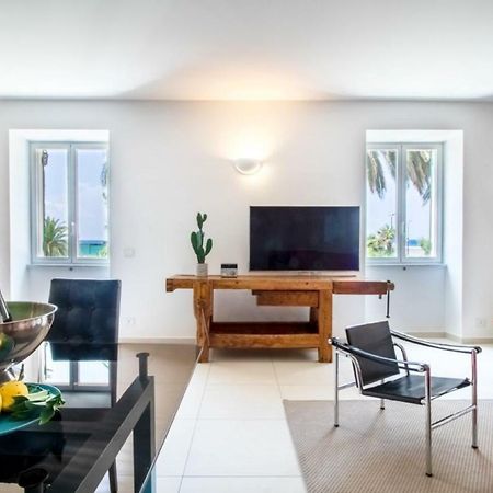 Casa Giulia: Beachfront Apartment with AC and Parking Sestri Levante Exterior photo