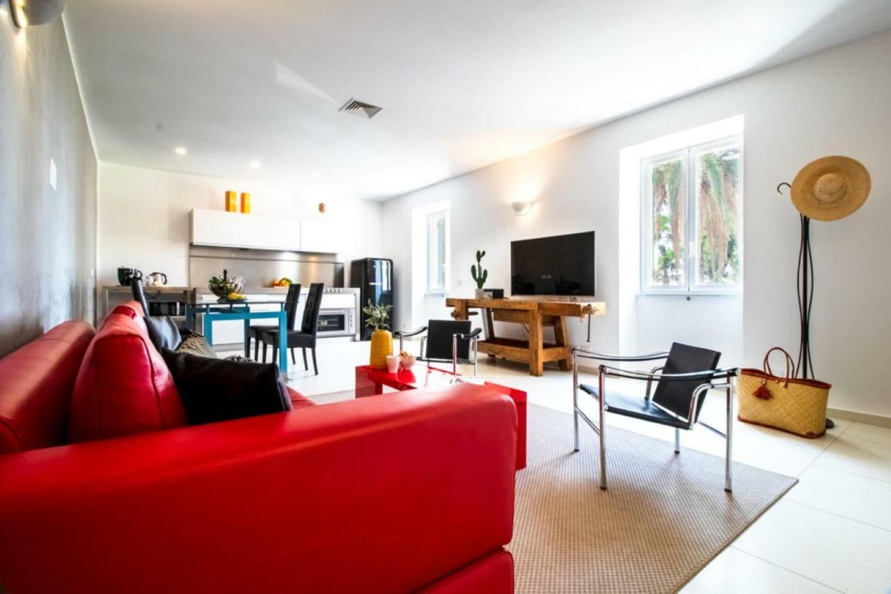 Casa Giulia: Beachfront Apartment with AC and Parking Sestri Levante Exterior photo