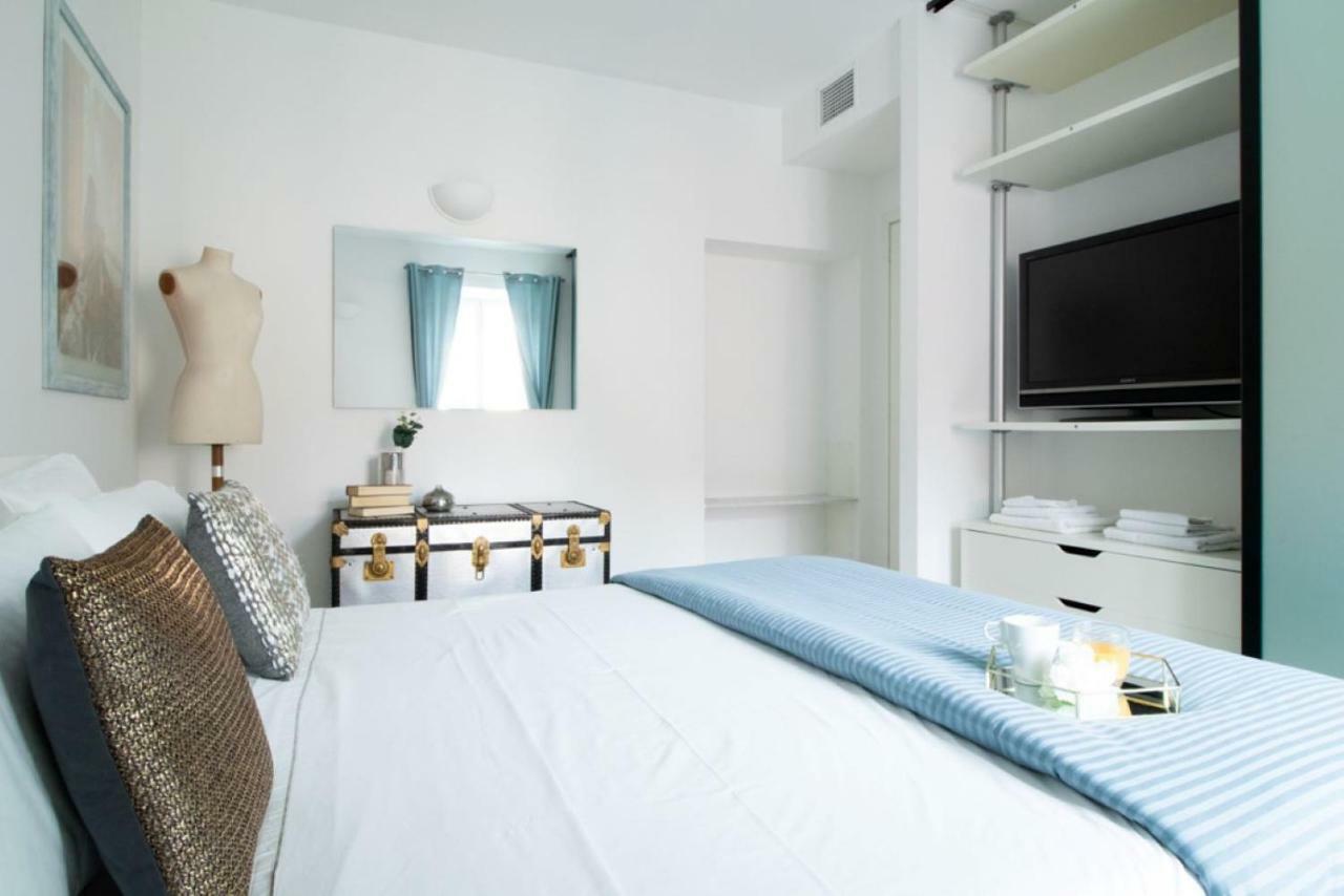 Casa Giulia: Beachfront Apartment with AC and Parking Sestri Levante Exterior photo