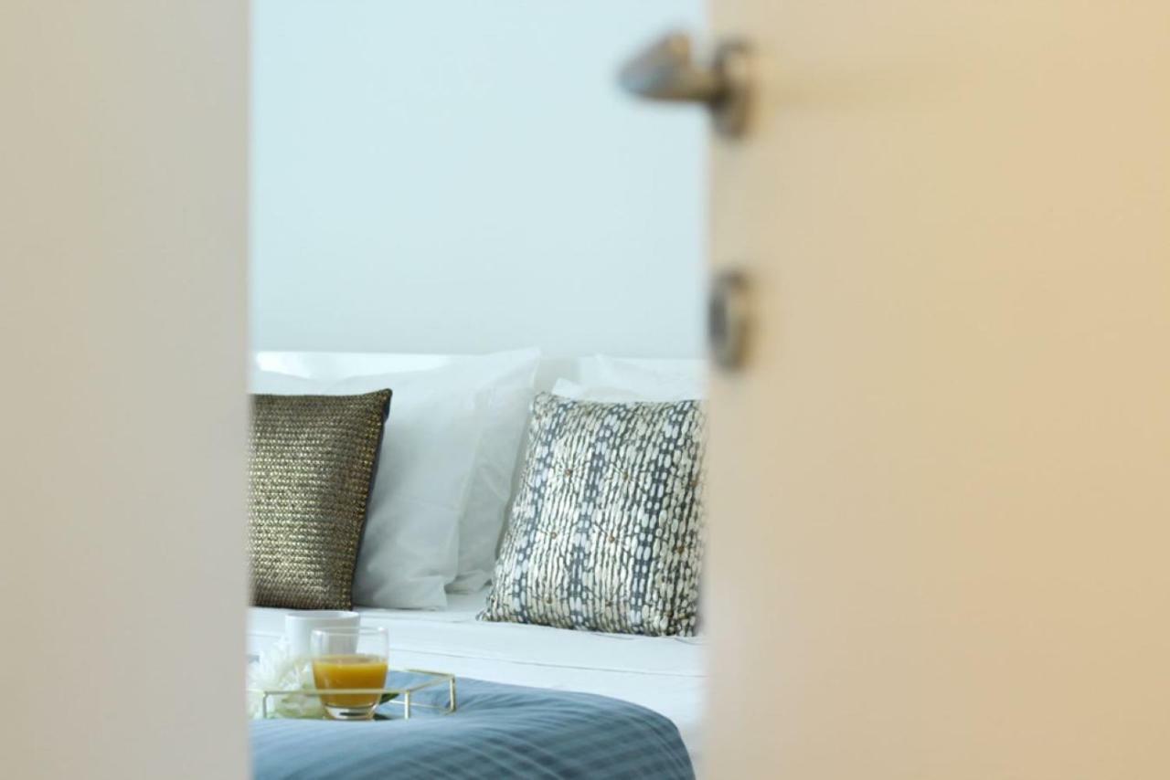 Casa Giulia: Beachfront Apartment with AC and Parking Sestri Levante Exterior photo
